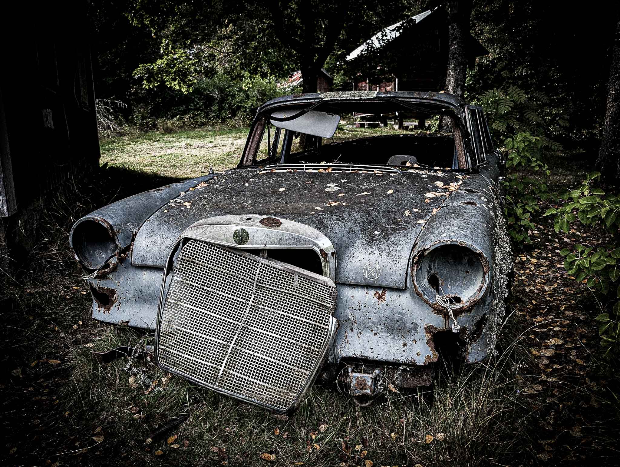 Båstnäs Car Cemetery gallery image 7