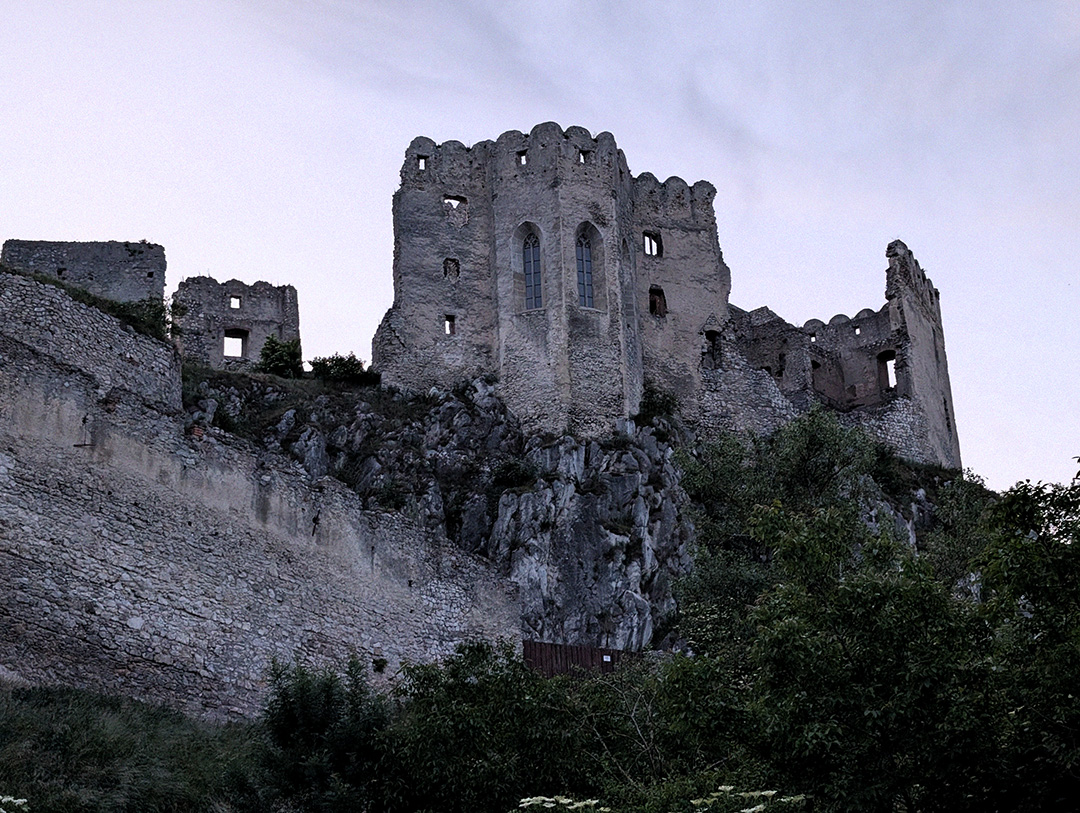 Beckov Castle gallery image 2
