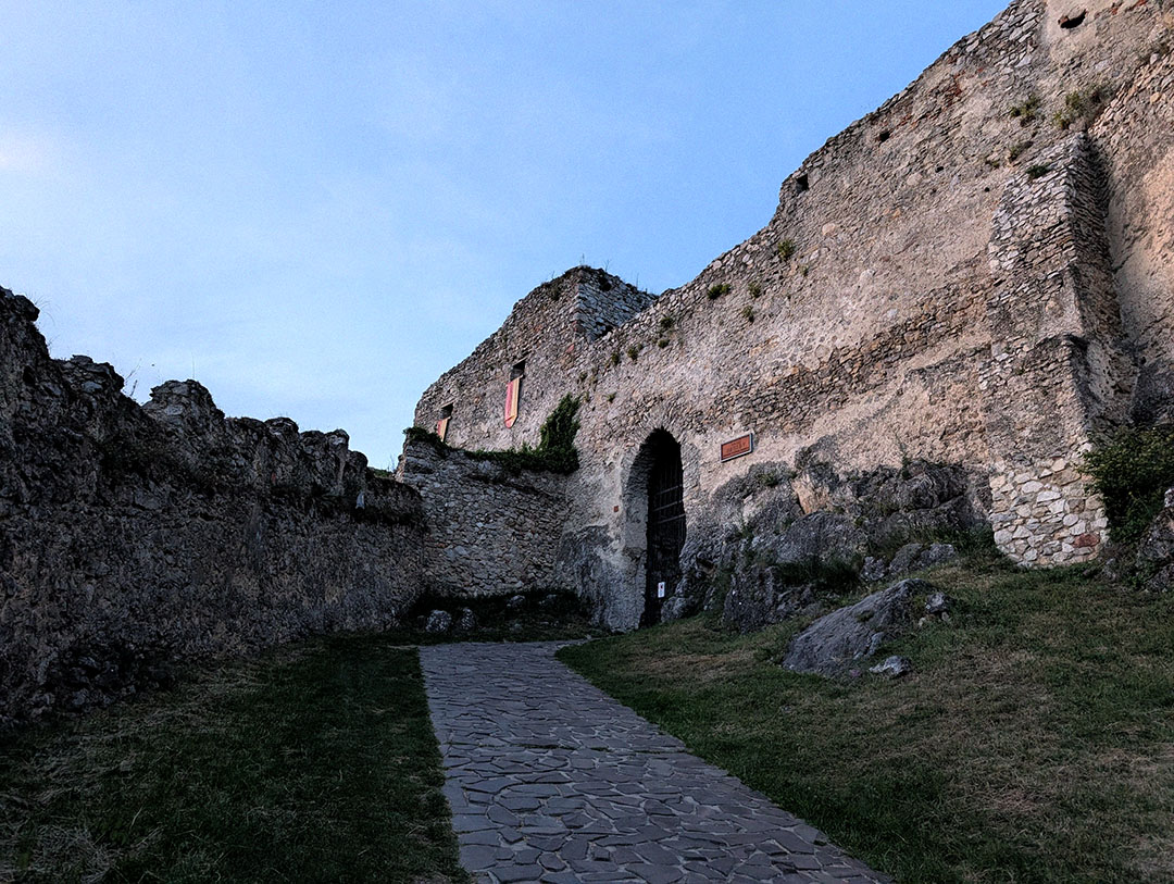 Beckov Castle gallery image 5