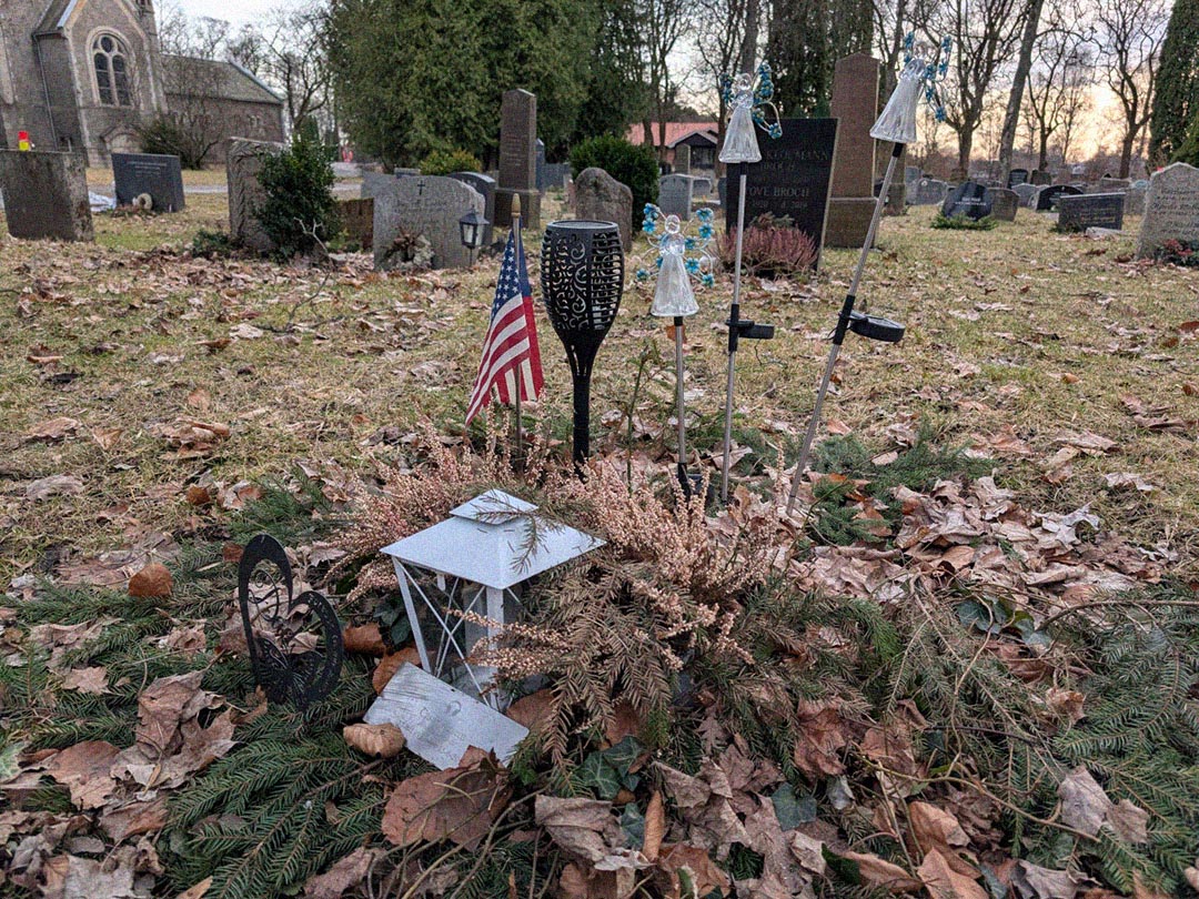 The Hidden Grave of Casey Kasem gallery image 3