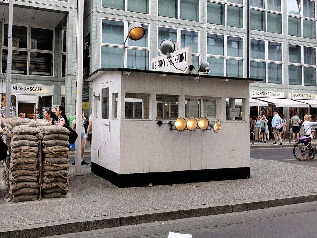 Checkpoint Charlie gallery image 4