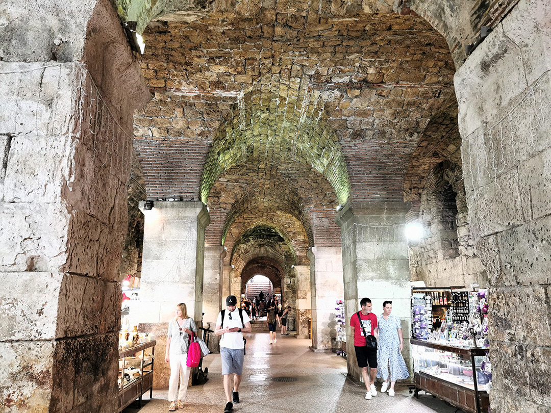 Diocletian’s Cellars gallery image 4