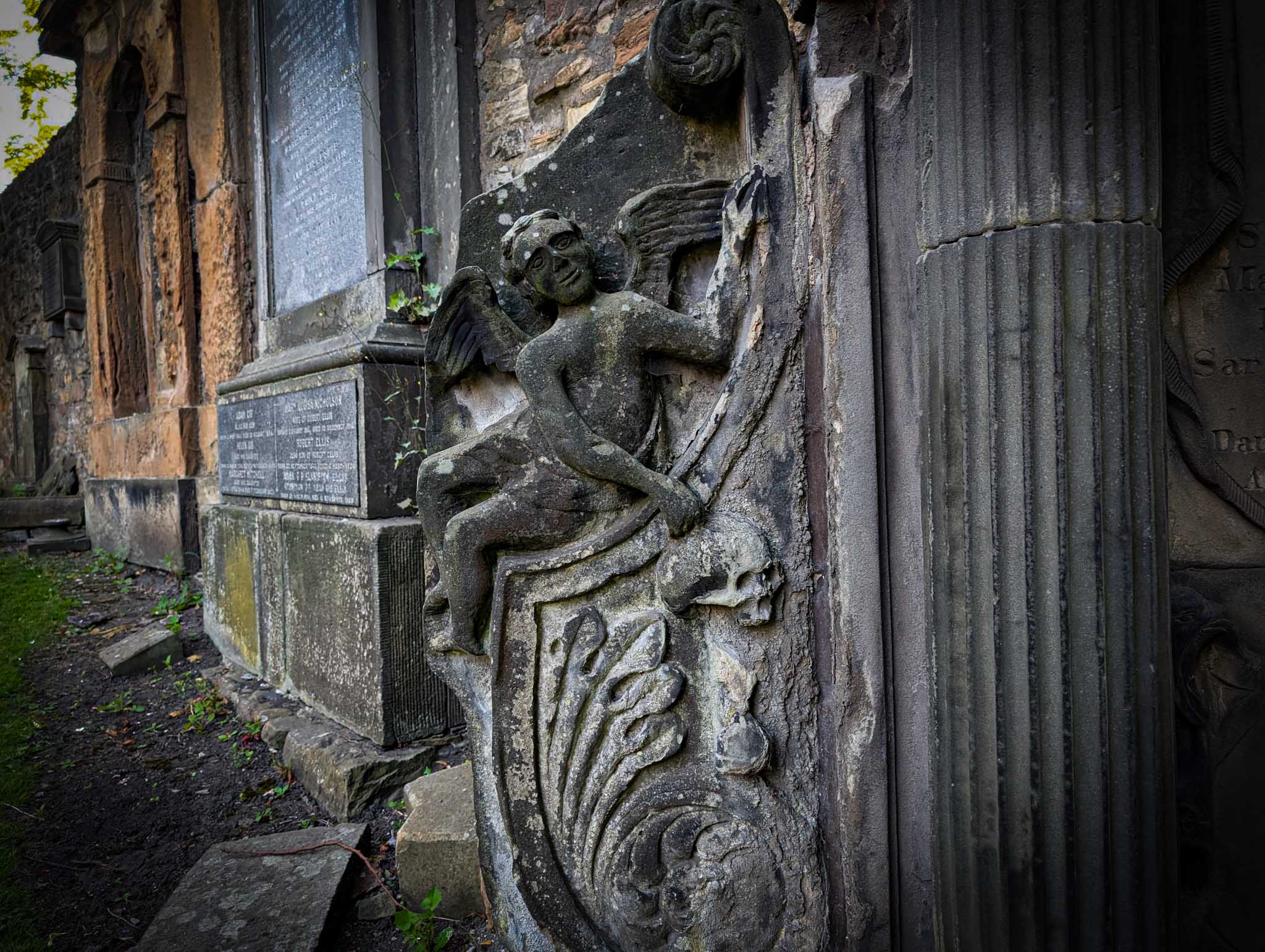 Greyfriars Kirkyard gallery image 3