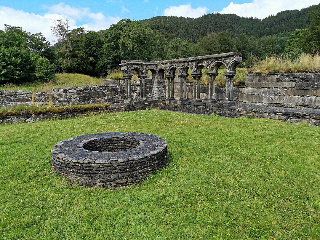 Lyse Abbey gallery image 4
