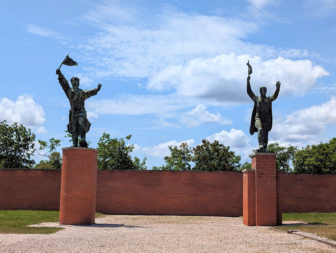 Memento Park – Statues from the Communist Dictatorship gallery image 8
