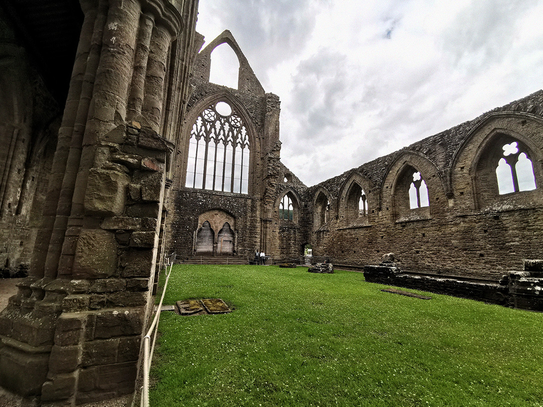 Tintern Abbey gallery image 5