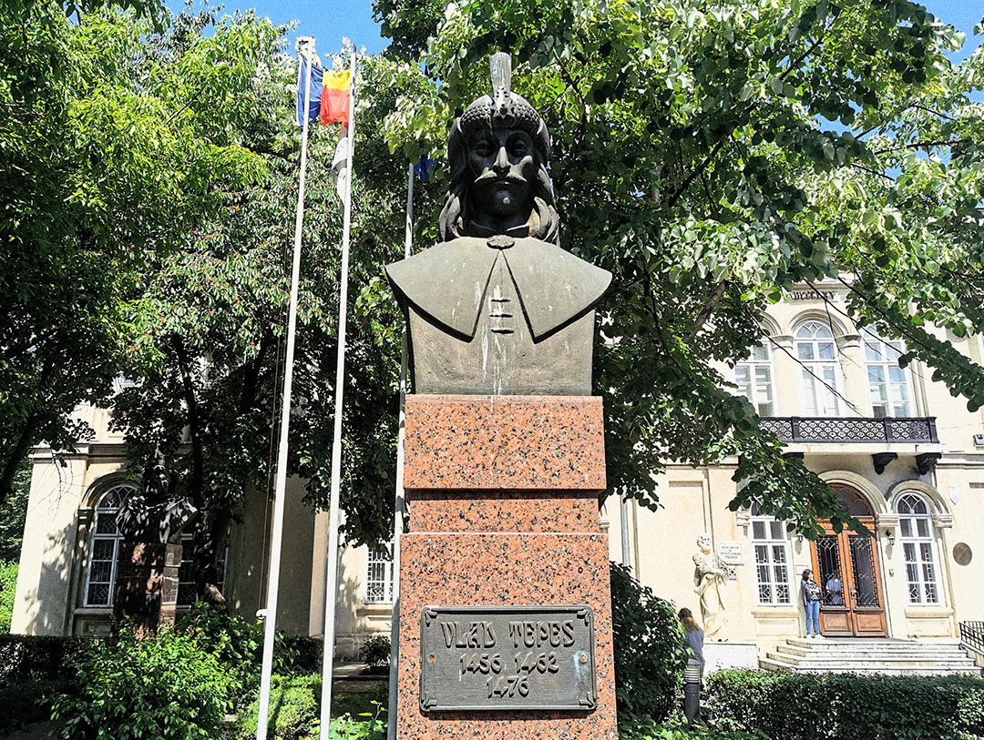 Bust of Vlad the Impaler gallery image 2