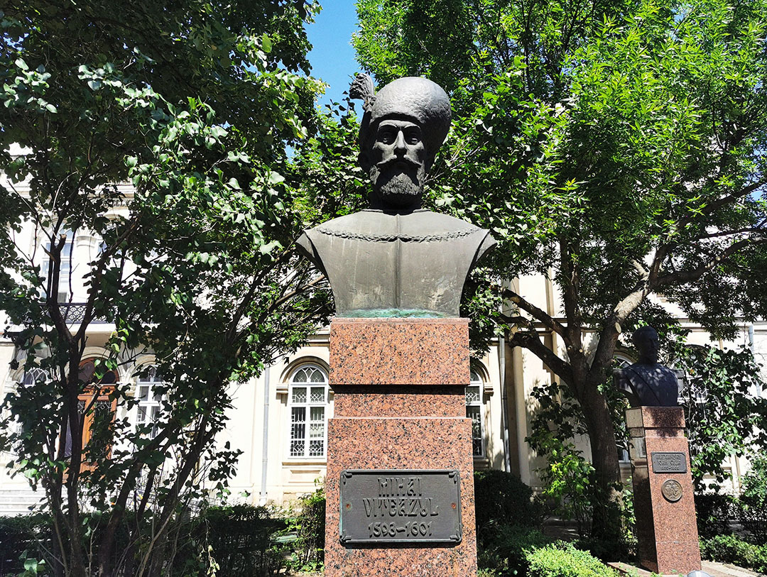 Bust of Vlad the Impaler gallery image 4